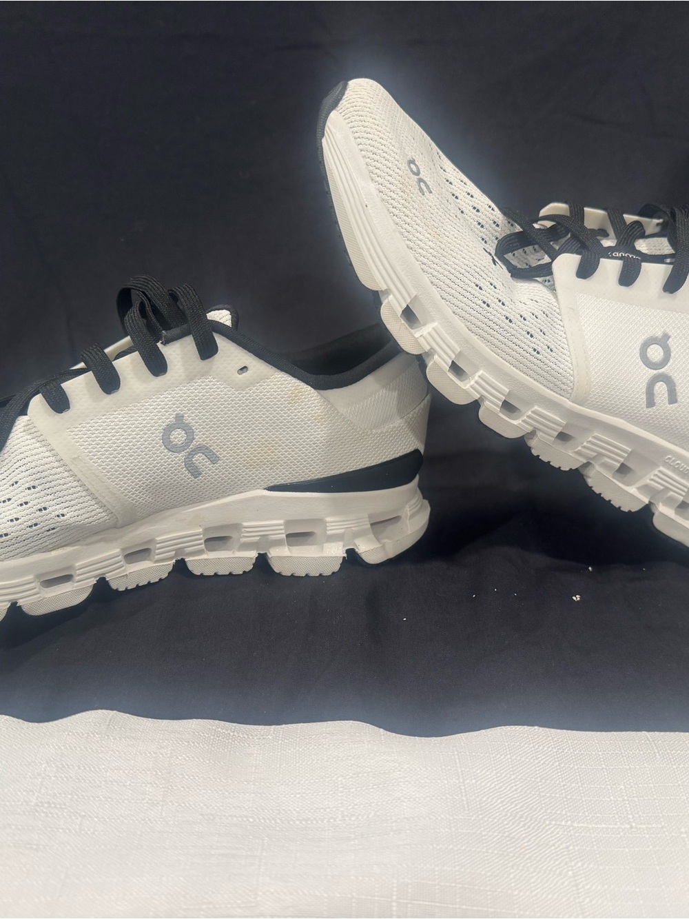 On Running Women’s Sneakers in White and Black - Picture 4 of 4